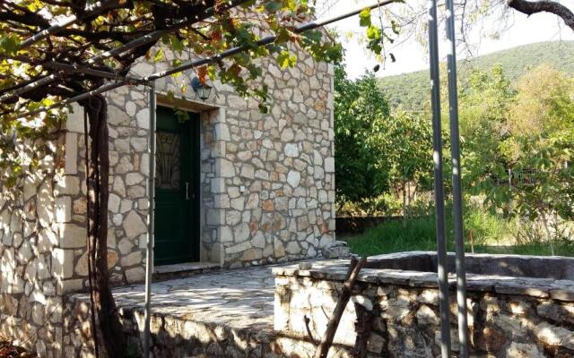 The Stone House-Zacharatos Nikolaos