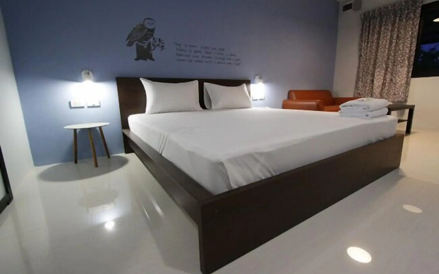 Eazy Motel Bangna
