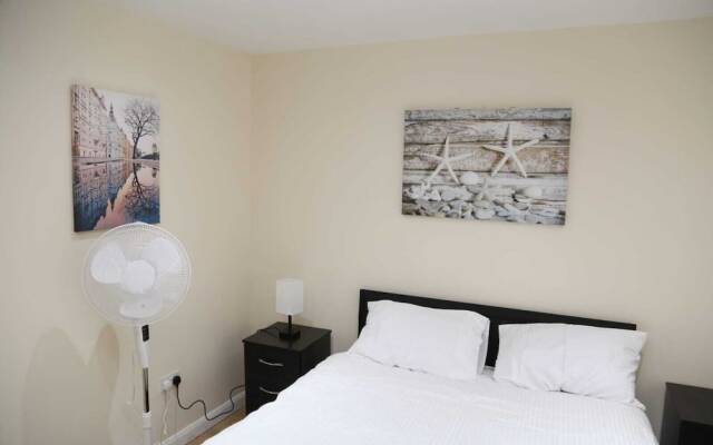 Budget 4-bedrooms In Thamesmead