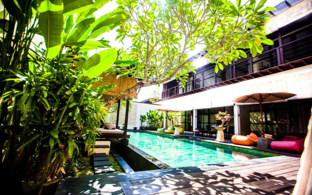 Fullmoon Villa