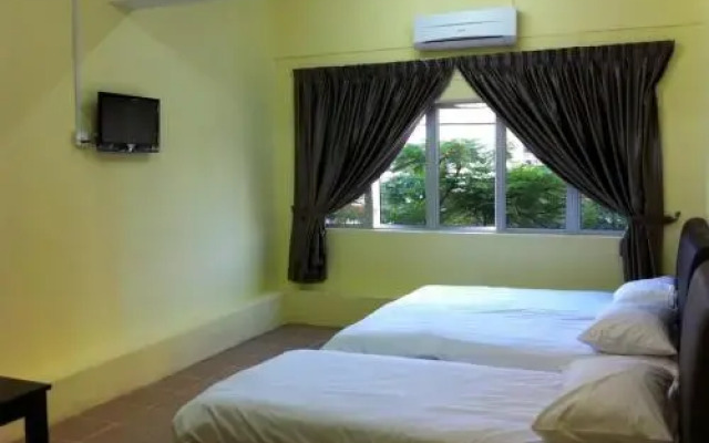 Hotel Budget UB Inn