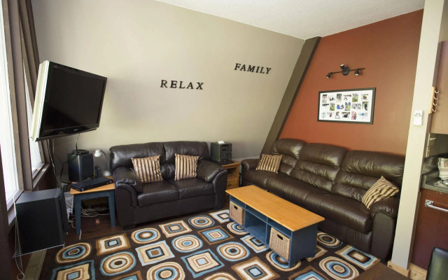 Pinnacles Suite Hotel