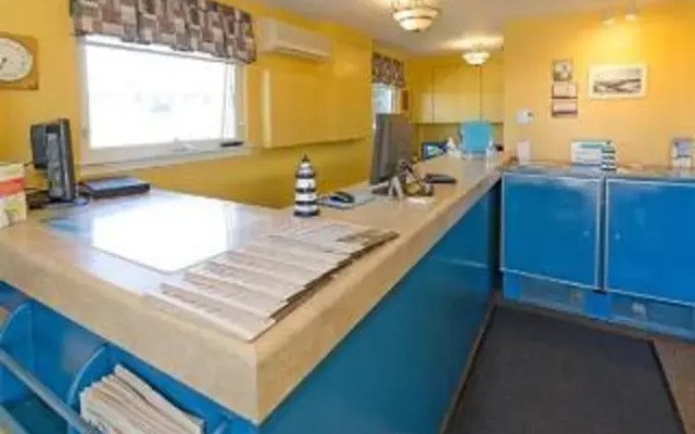 Coastal Inn Kingfisher