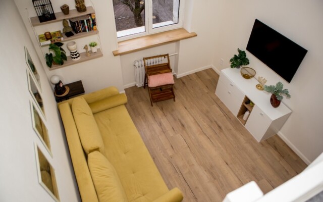 On Business in Kaliningrad, str. Cherepichnaya bld.2