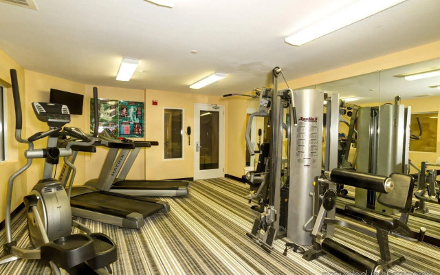 Candlewood Suites Ft Myers I-75 by IHG