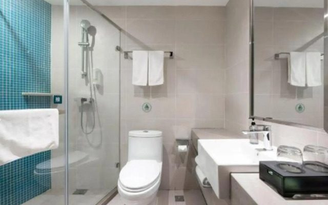 Homeinn Selected Hotel (Huludao Lianshan Street)