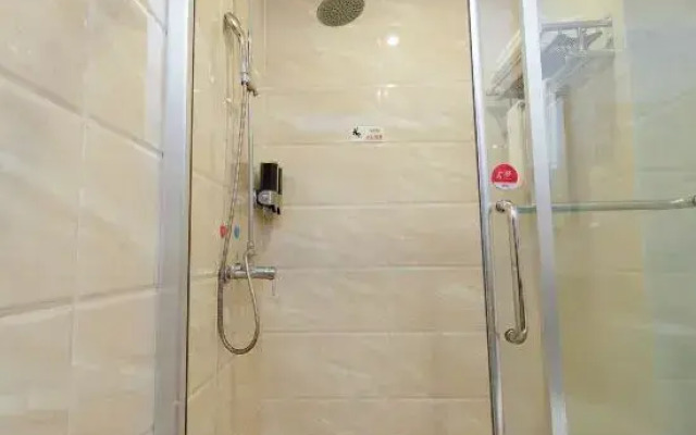 Jinyi Business Hotel