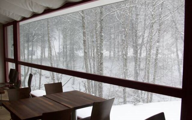 Hostal Rural Arrobi Borda