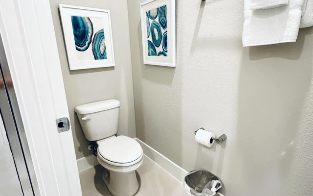 Beautiful Condo at Reunion