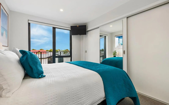 Barbadoes Beauty - Christchurch Holiday Apartment