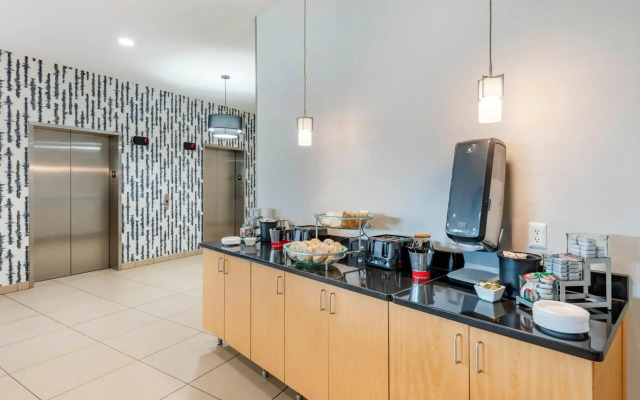 Cambria Hotel Minneapolis Maple Grove