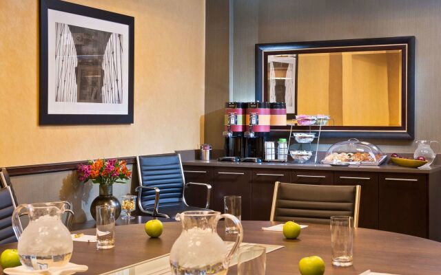 Hampton Inn Shelton
