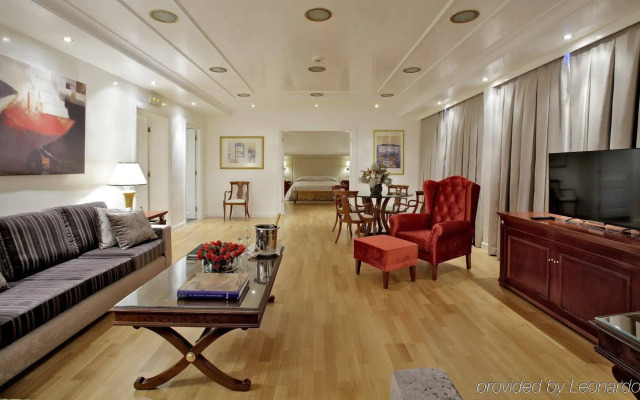 Piraeus Theoxenia Hotel