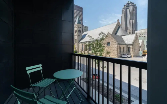 Des Moines Executive 1BD 1BA Downtown Apartment