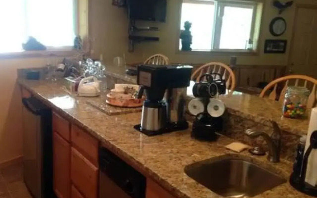Aspen Hollow Bed & Breakfast
