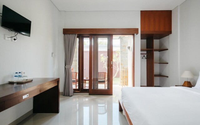 Nyuh Gading by The Lavana
