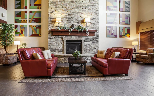 Comfort Suites near Route 66