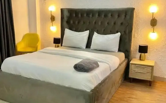 Prest Cruise Waterfront Hotel