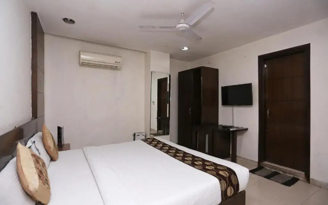Hotel Grand Peepal