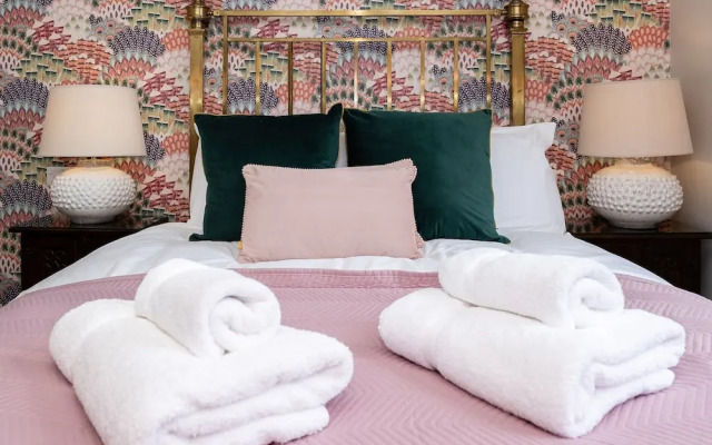 Watermouth Castle, Bassett Apartment