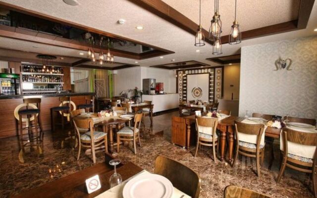 Niss Business Hotel