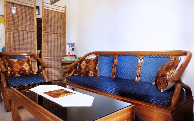 Homestay Jakal Dekat UGM dan Wisata by Simply Homy