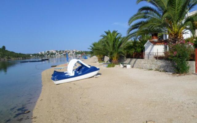 Mio - 100 m From Beach - A1