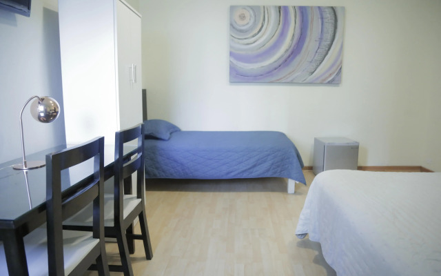 Miraflores Rooms