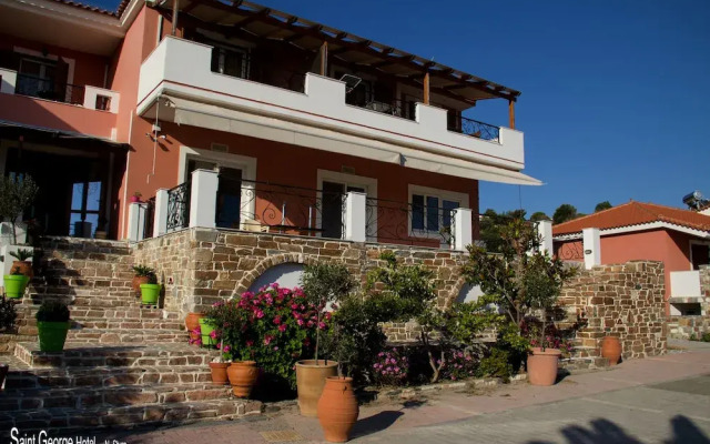 Saint George Hotel & Rooms