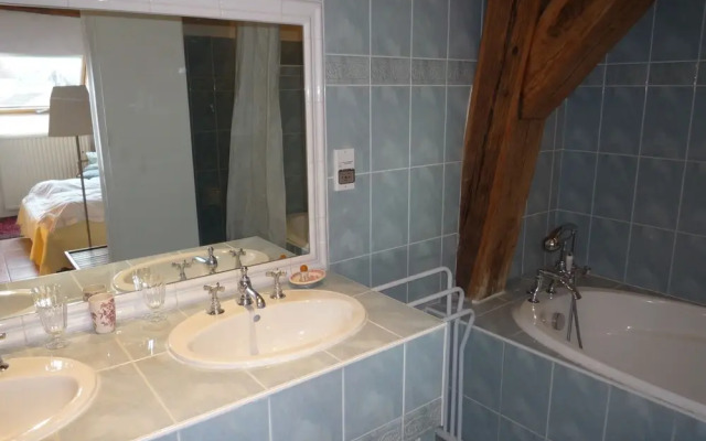 Le Chateau de Plombieres - Dijon