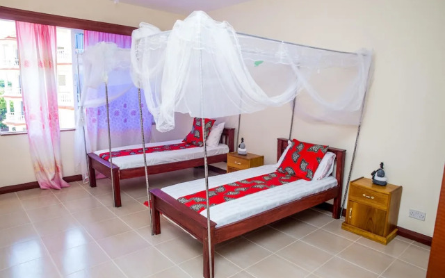 Safiri Kenya Home
