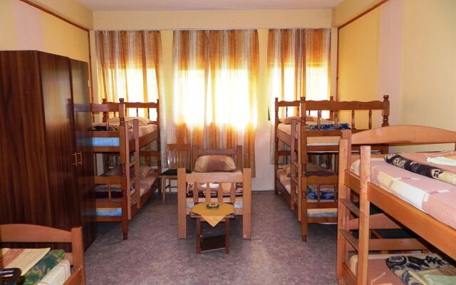 Hostel Izvor