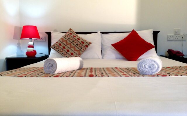 Moon Hills Hotel