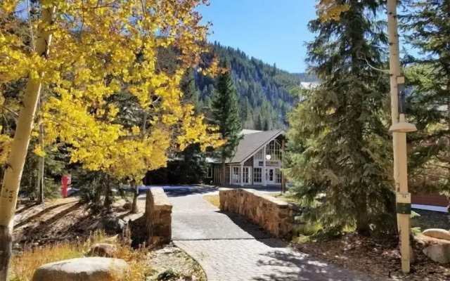 Ski In 2 Bedroom at Chateaux Dumont Keystone