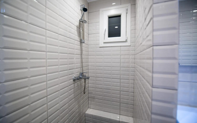 WHITE LUX APARTMENT FOR 2 vipgreece