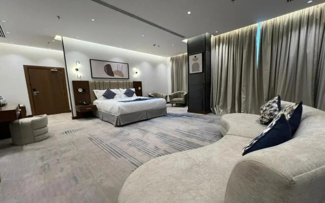 Отель Sunday Luxury Central formerly Anan hotel