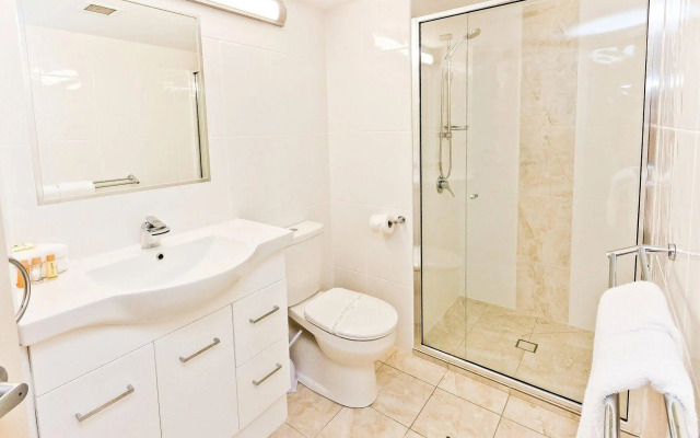 White Crest Apartments