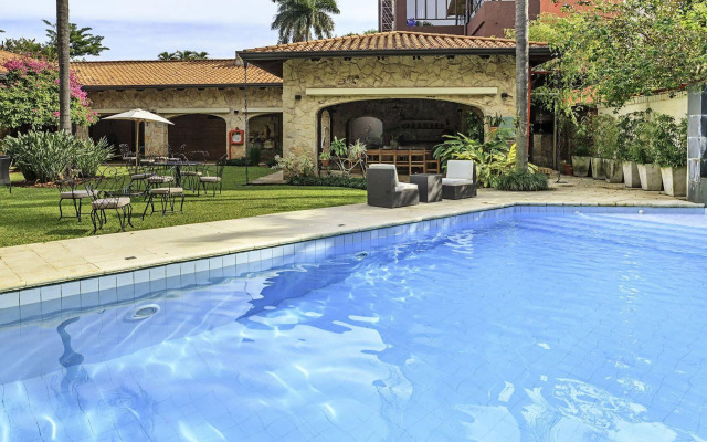 Las Lomas Casa Hotel