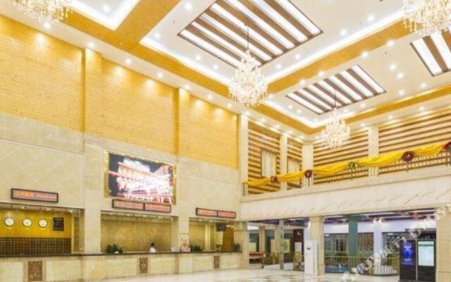 Xinyinzhan Hot Spring Holiday Resort