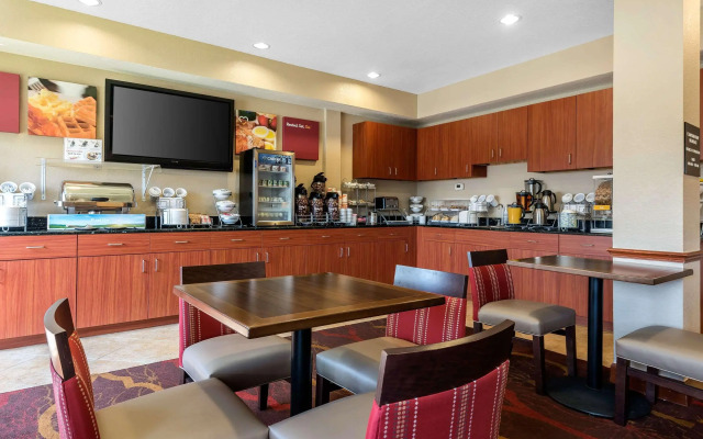 Comfort Suites Tampa Airport North