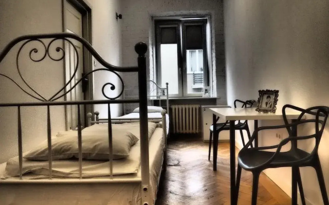 Hostel Chmielna 5 Rooms & Apartments