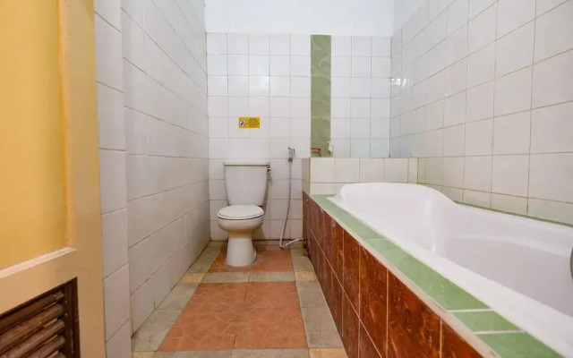 OYO 2855 Sartika Hotel Pati