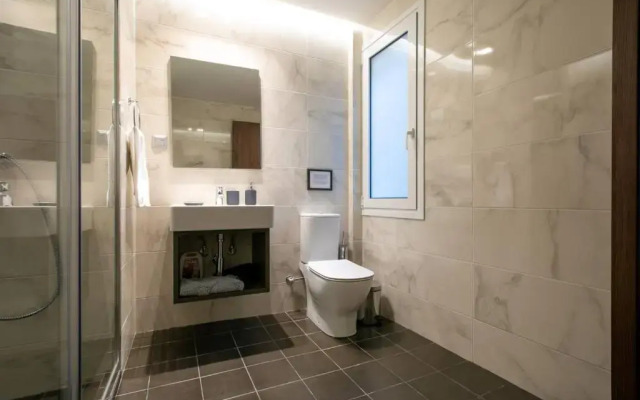 TONI'S Local retreat for Magicians in Koukaki