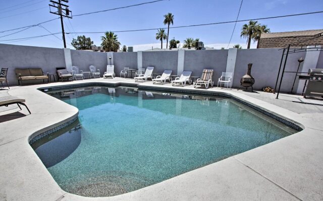 Ultimate Phoenix Group Getaway: Patio + Pool!