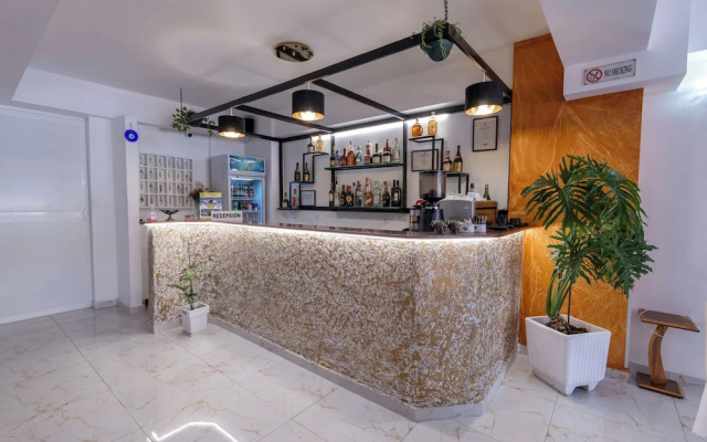 Elite Hotel