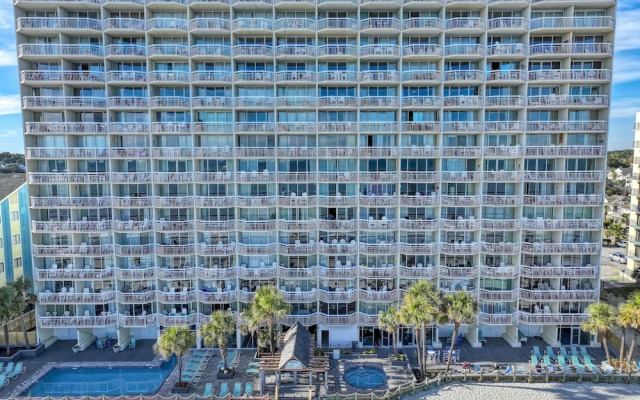 0403 Waters Edge Resort 1 Bedroom Condo by RedAwning