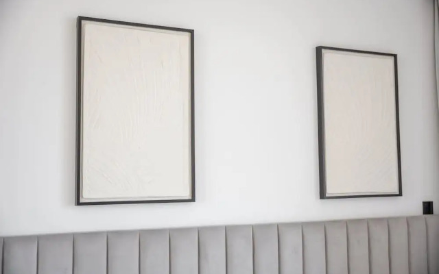 Sleek Studio in The Ivy Tower JVT