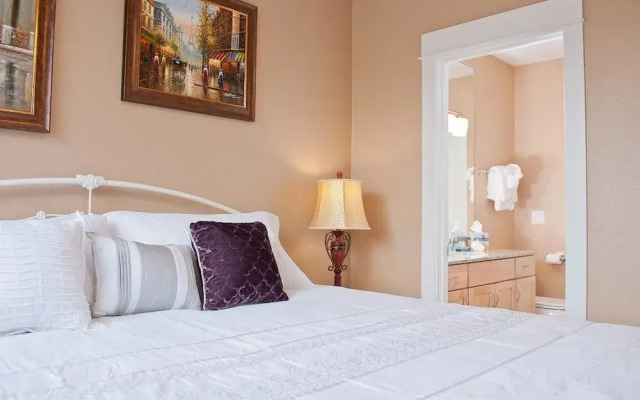 Keystone Vacation Rentals - Pacific Escape Condo