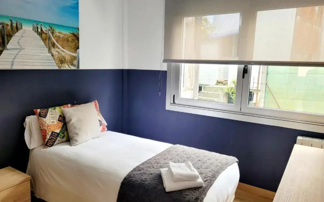 Amplio Piso Luminoso Cerca Del Camino Y Catedral C3