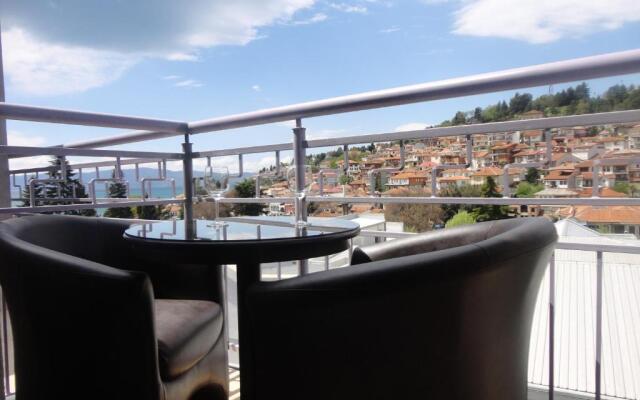Dimar Apartments